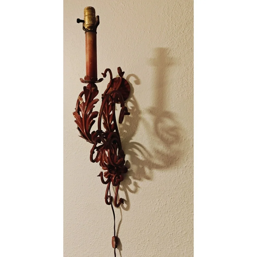 Vintage 50s MCM Art Nouveau Metal Ornate Electric Sconce Lamp Works